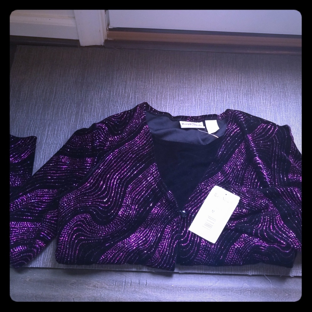 Black velvet top